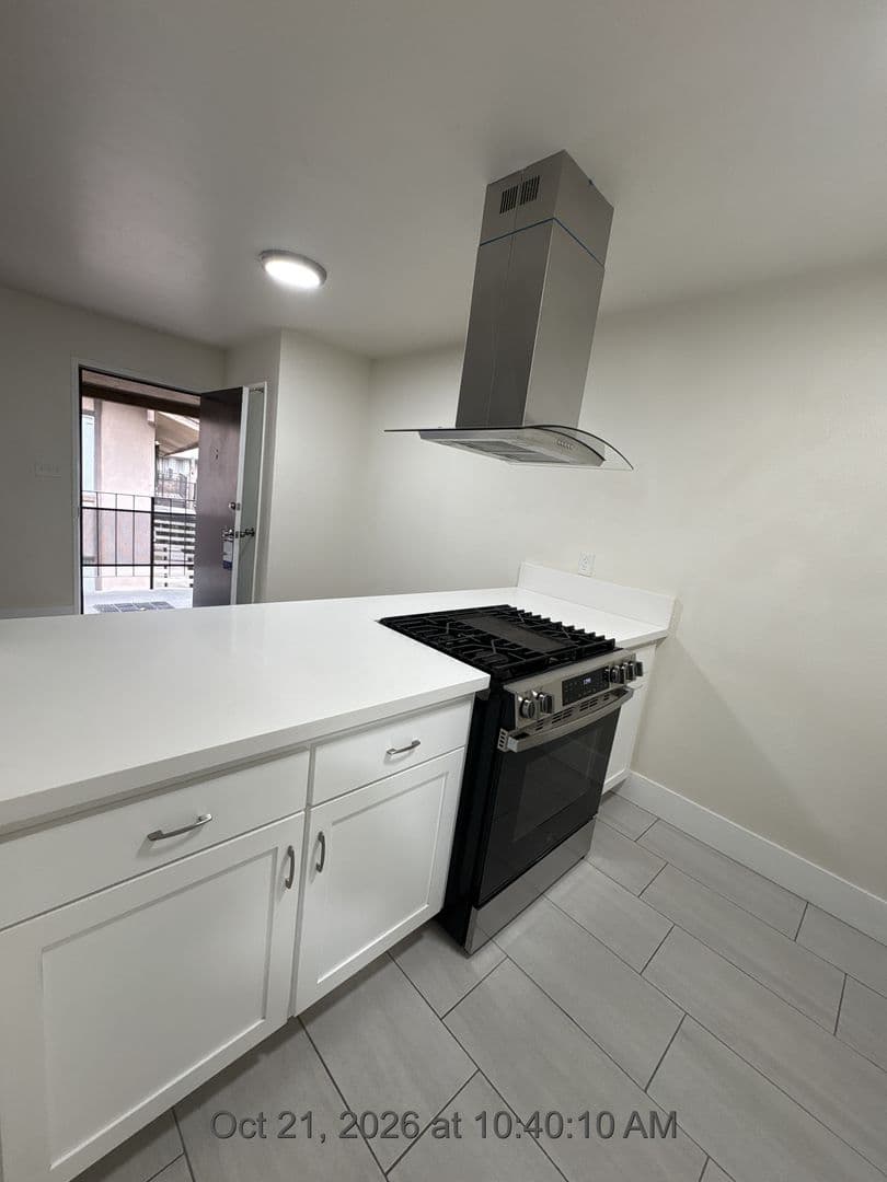 Visalia Apartment: 3521 W Campus Ave -5