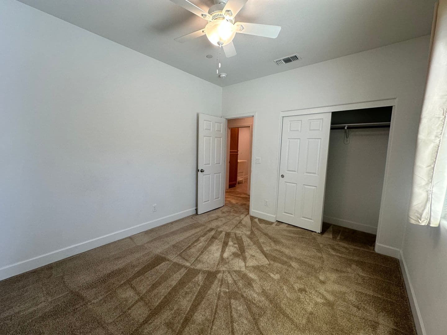 Visalia House: 3215 S Meadowbrook St