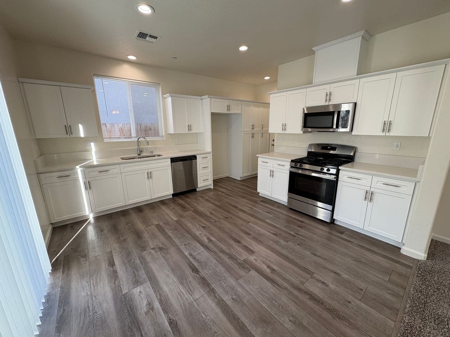 Visalia House: 1005 West Sedona Ave