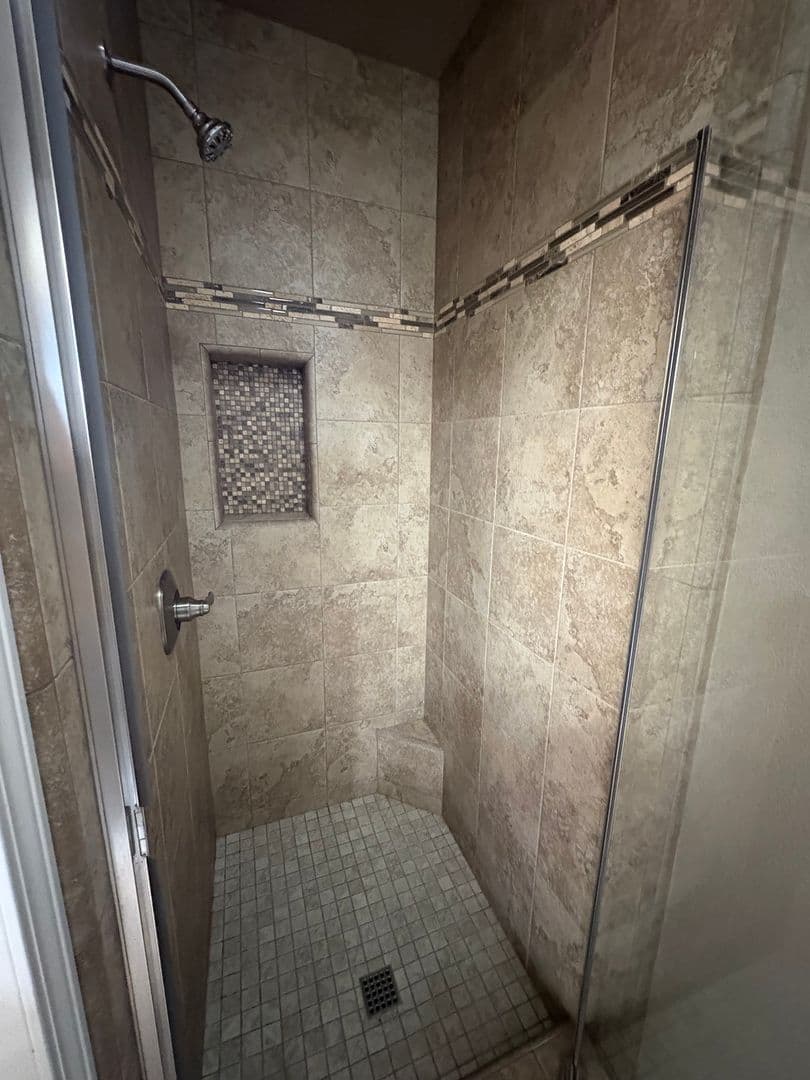 Hanford House: 540 West Birch Ct