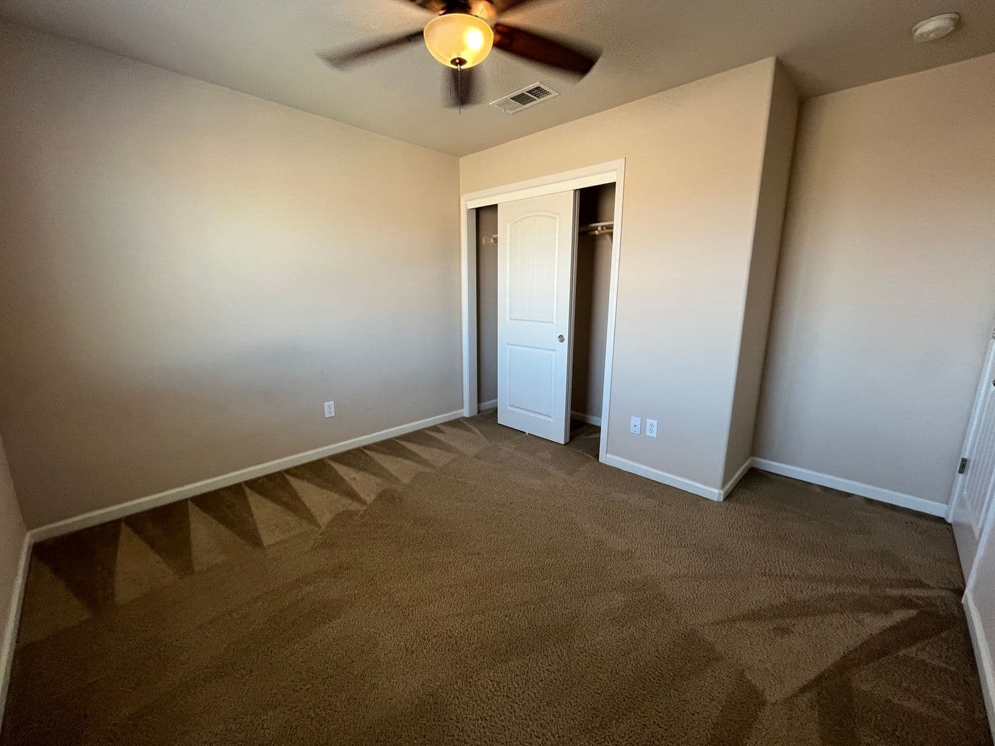 Porterville House: 1884 W Roby Ave