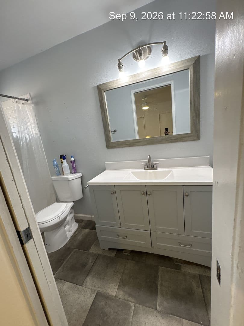 Hanford House: 1105 Freddie  Circle