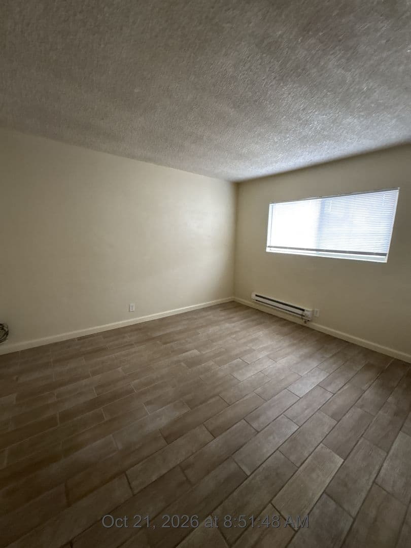 Hanford Apartment: 530-580 S. Richmond Ave
