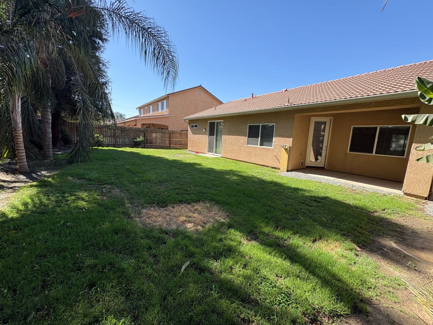 Tulare House: 1486 Firestone Dr
