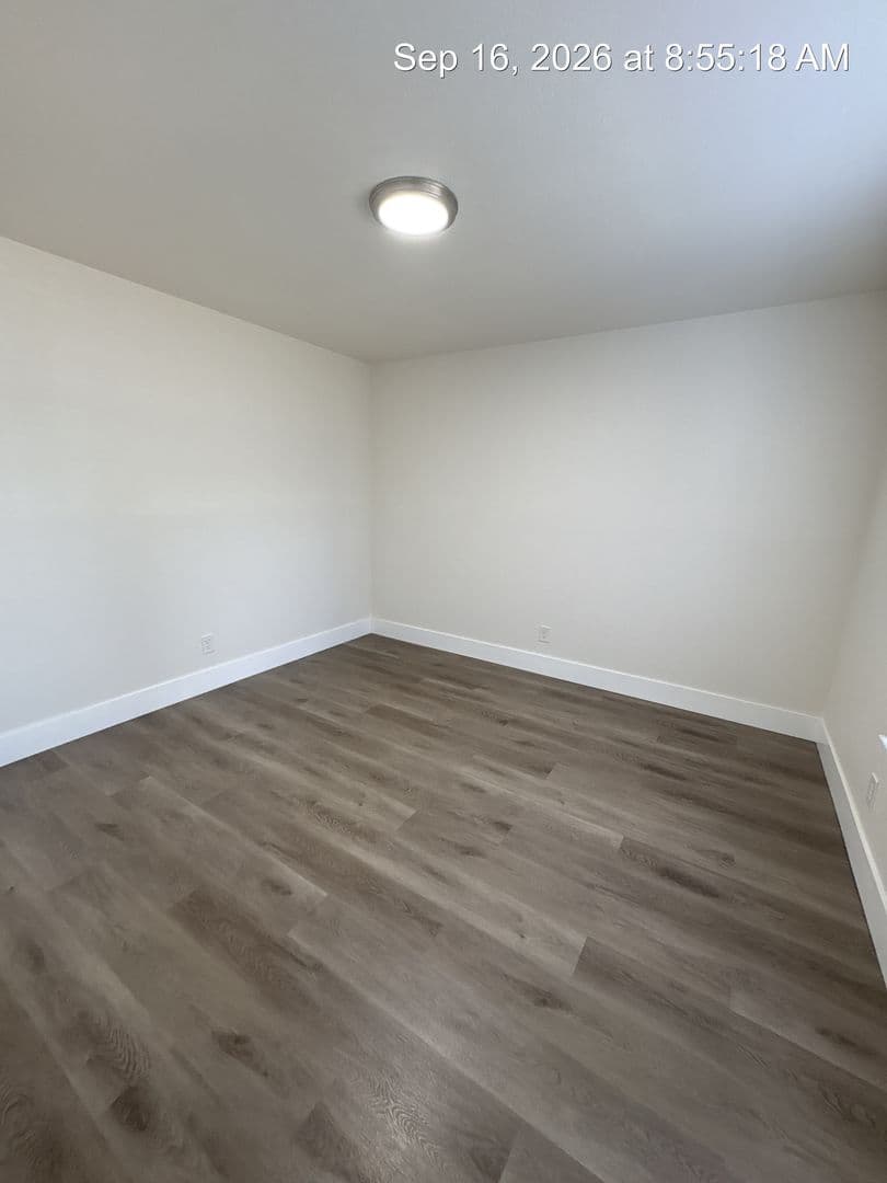 Visalia Apartment: 3549 W Campus Ave -8