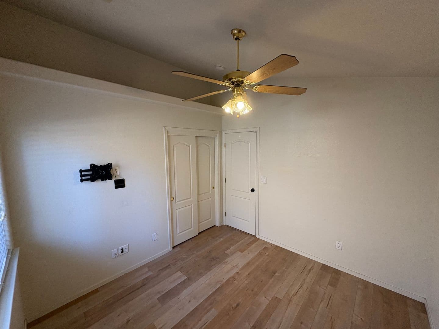 Visalia House: 3524 S. Lincoln Ct