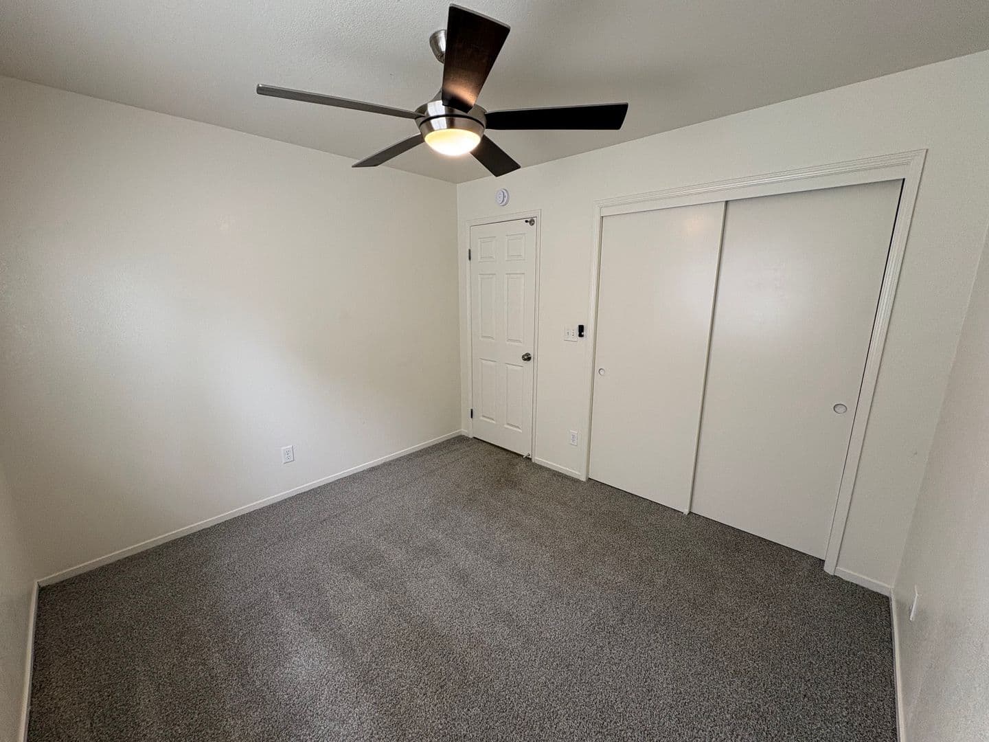 Visalia House: 1931 South Stevenson Ct