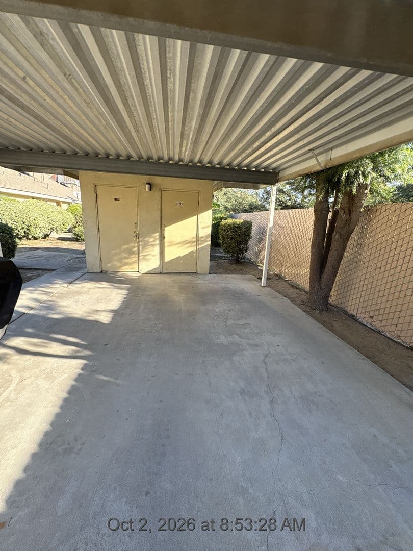 Visalia Apartment: 1324-1330 South Rossmoor