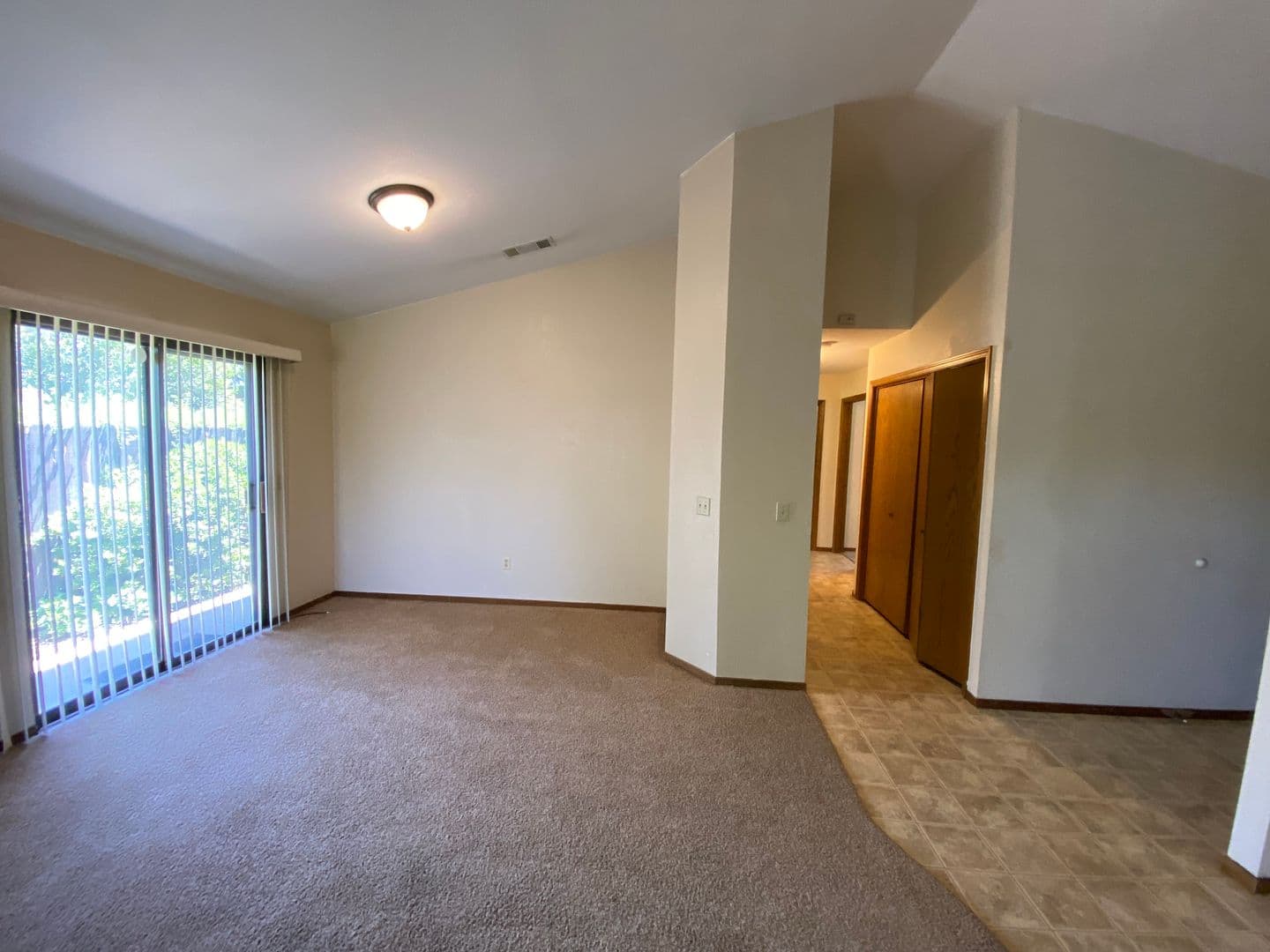 Visalia House: 1348 East Ferguson Court
