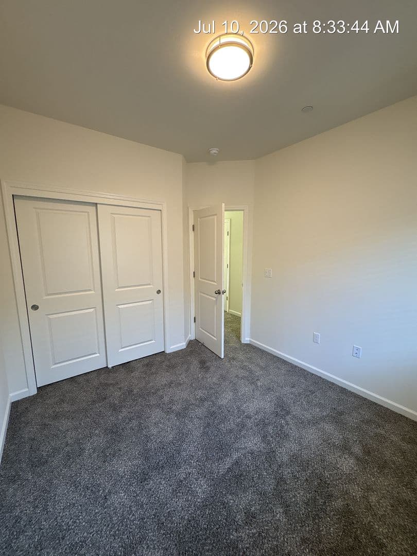 Visalia Apartment: 711-747 S Pinkham
