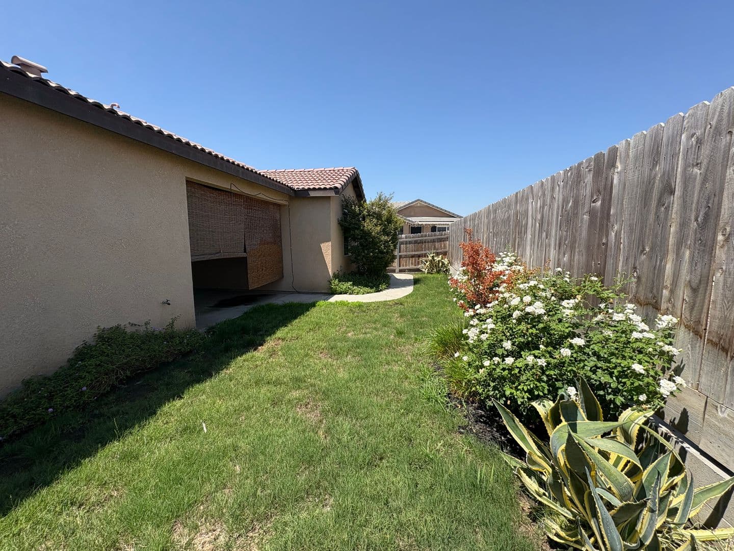 Tulare House: 3272 Manchester St