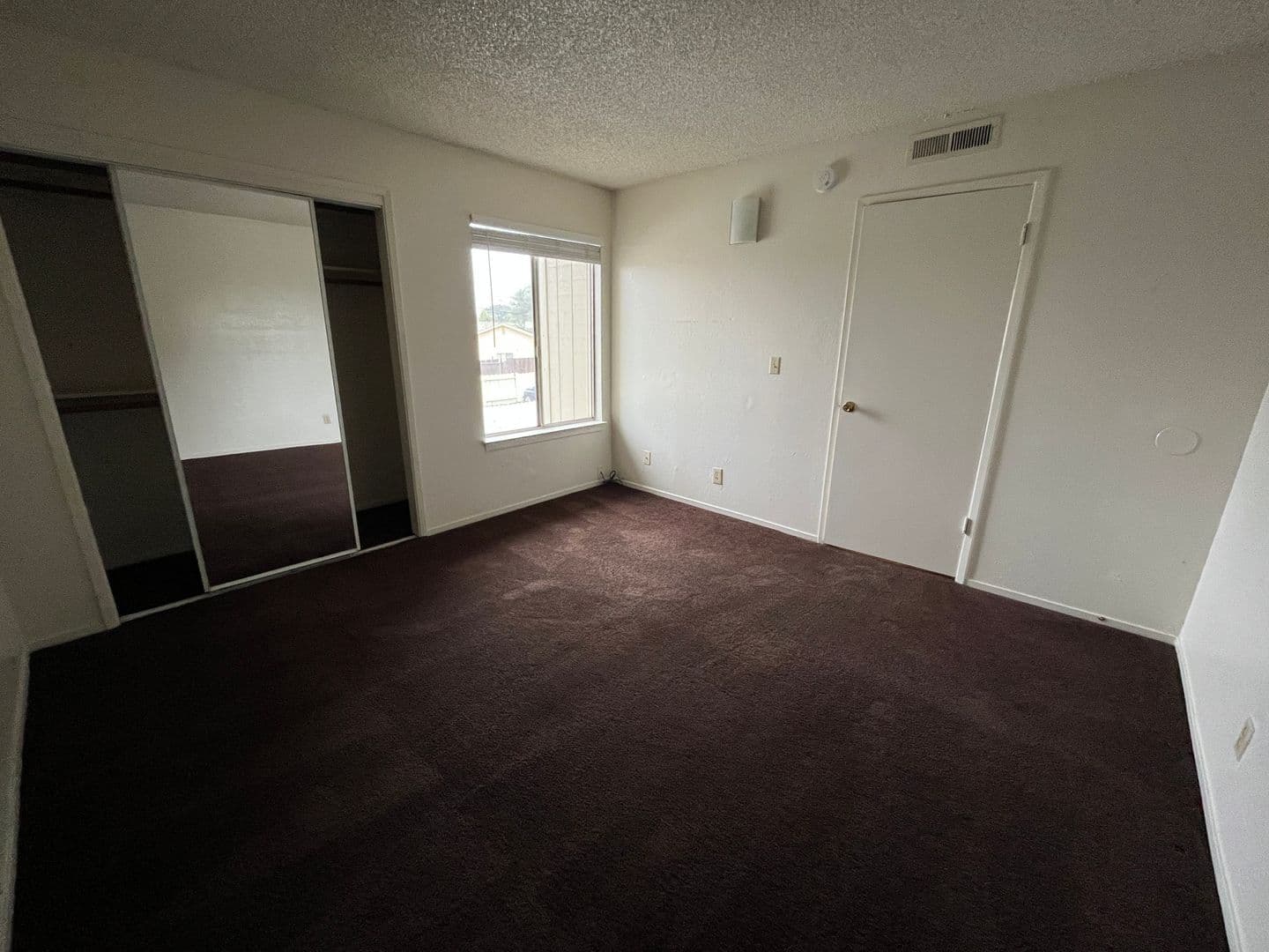 Porterville Apartment: 1704 W Olive Ave