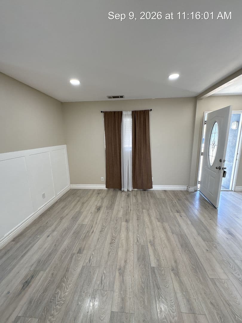 Hanford House: 1105 Freddie  Circle