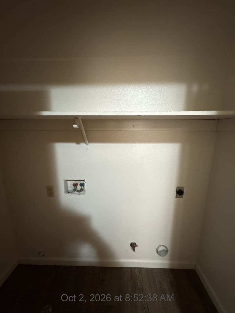 Visalia Apartment: 1324-1330 South Rossmoor