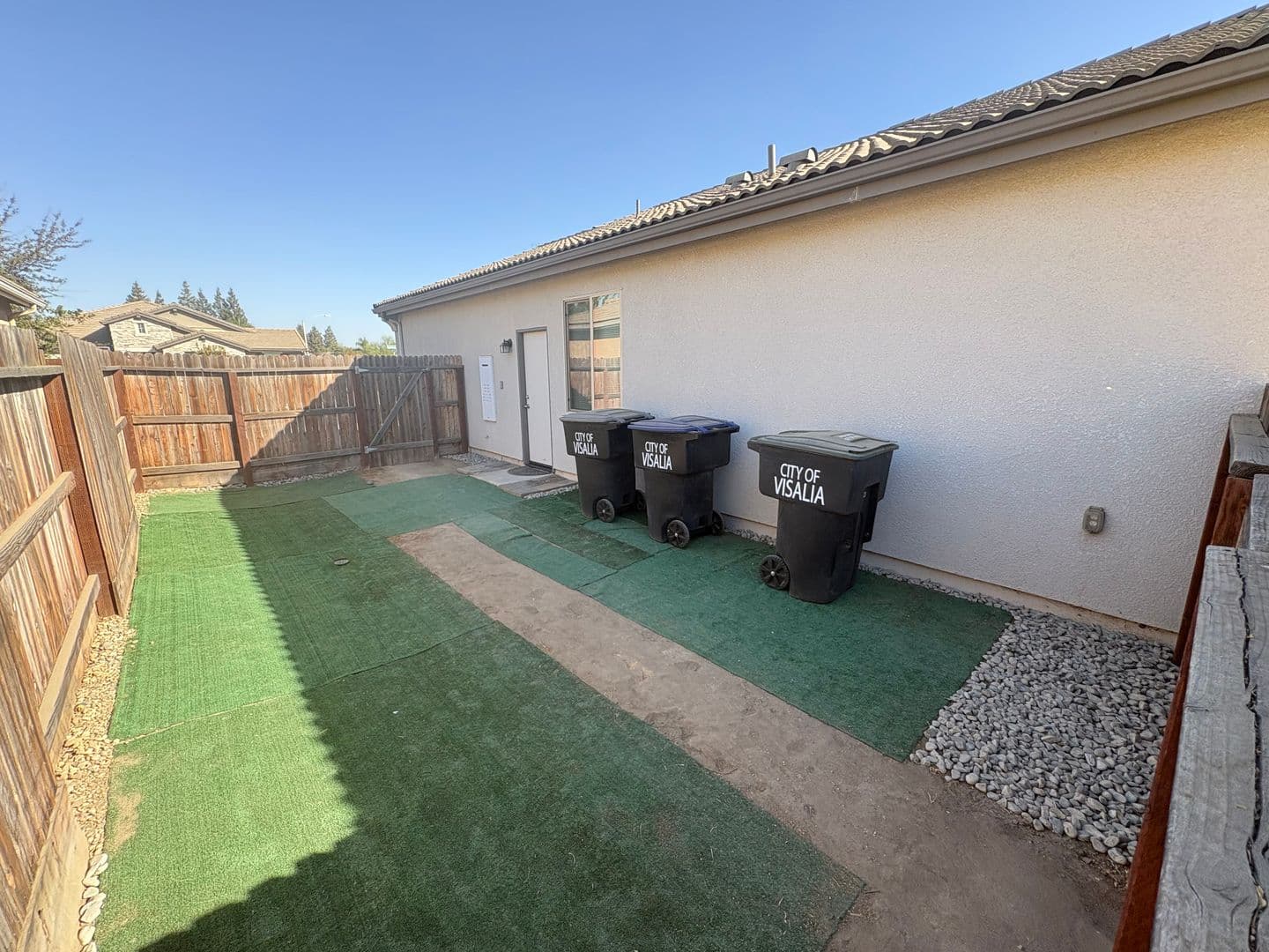 Visalia House: 3215 S Meadowbrook St