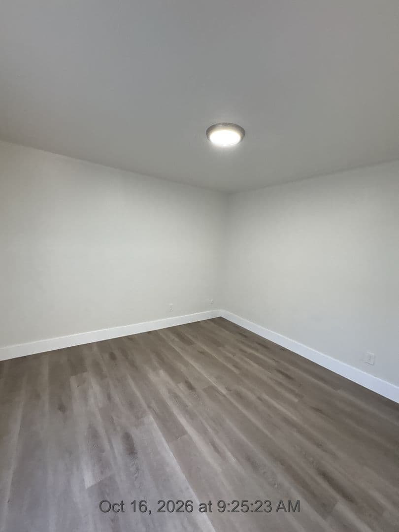 Visalia Apartment: 3515 W Campus Ave -1