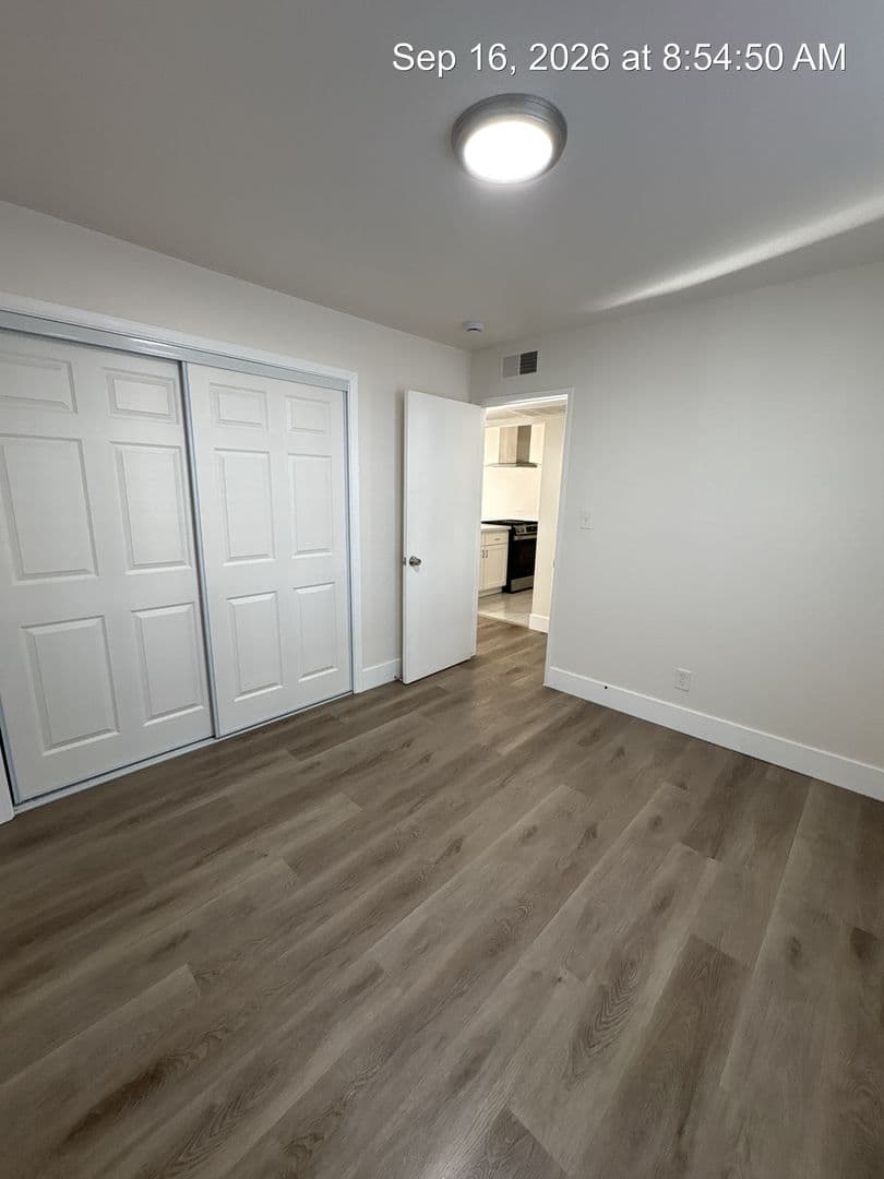 Visalia Apartment: 3549 W Campus Ave -8