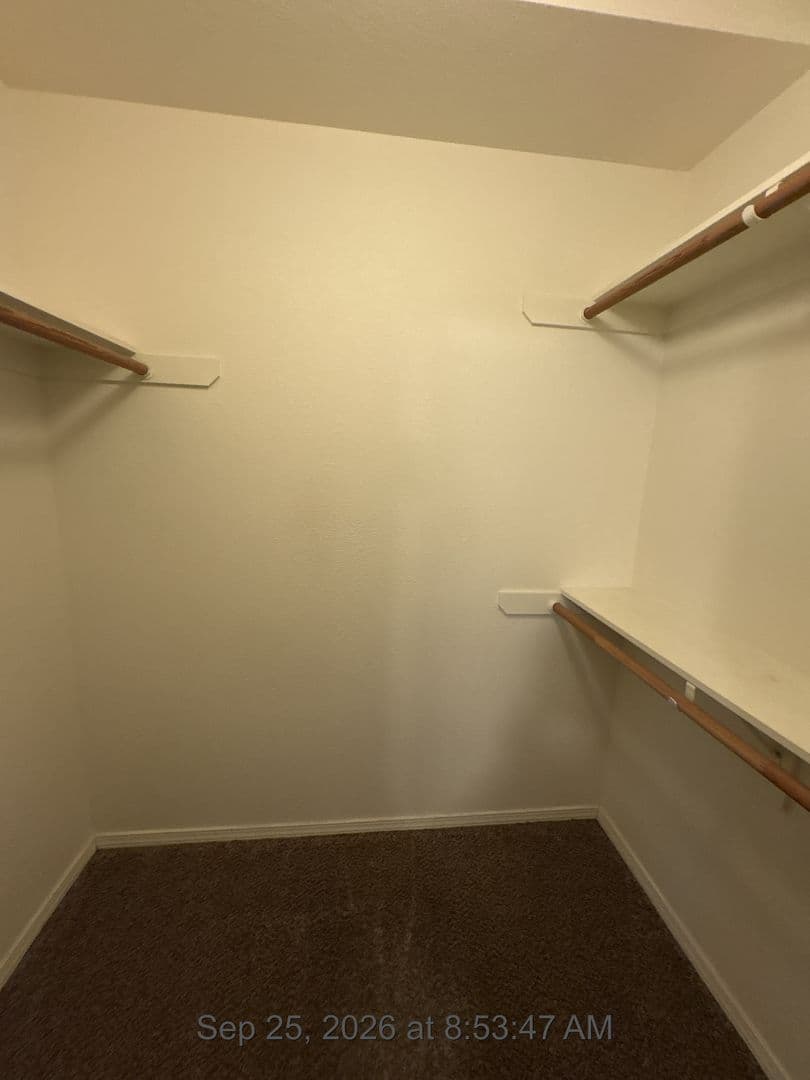 Visalia Apartment: 2615-2621 S Maselli