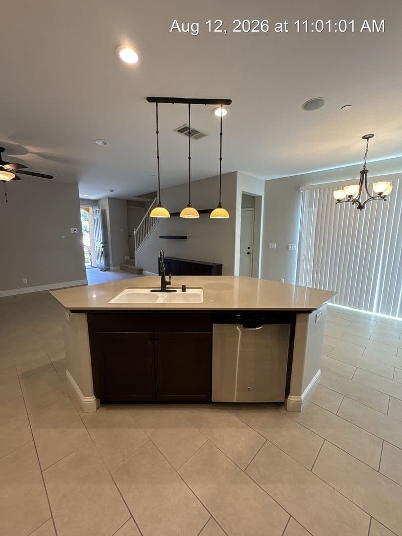 Visalia House: 3923 West Jerome Avenue