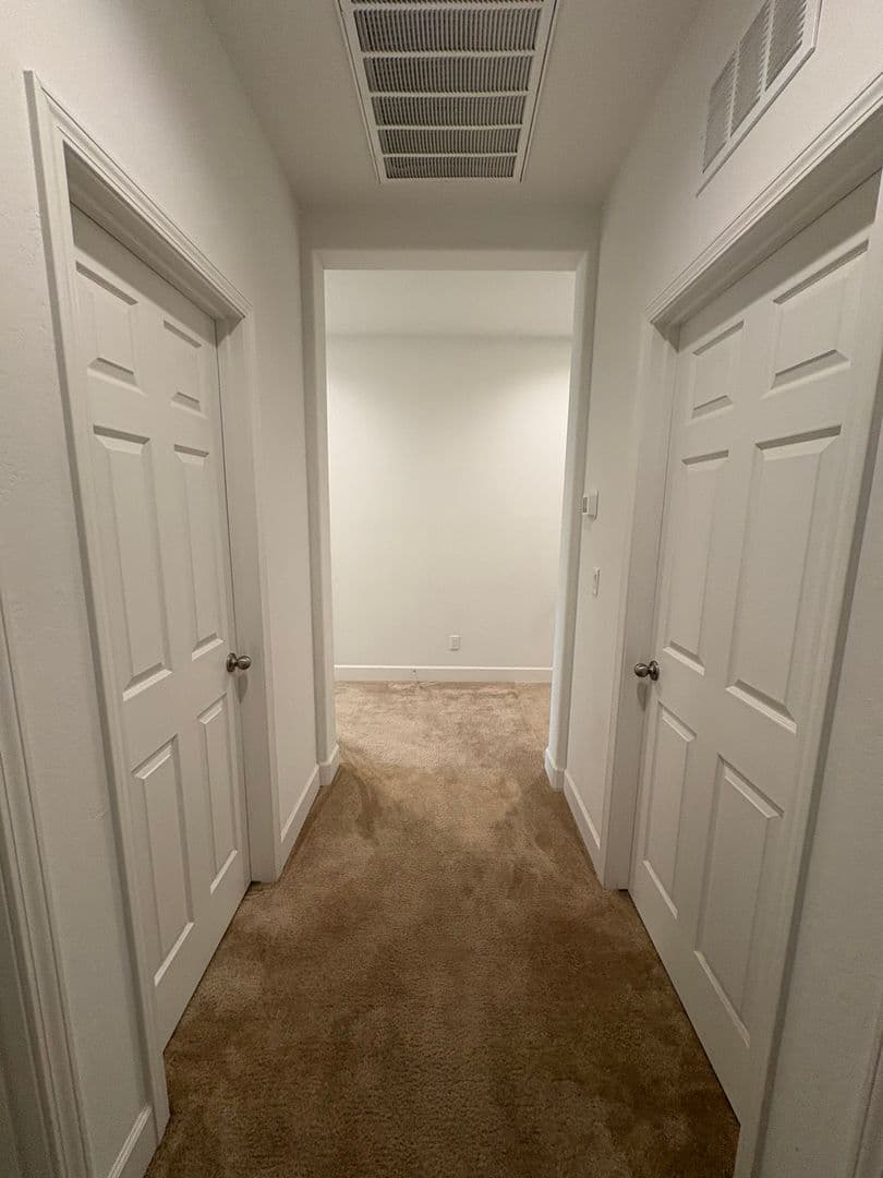 Visalia House: 3215 S Meadowbrook St