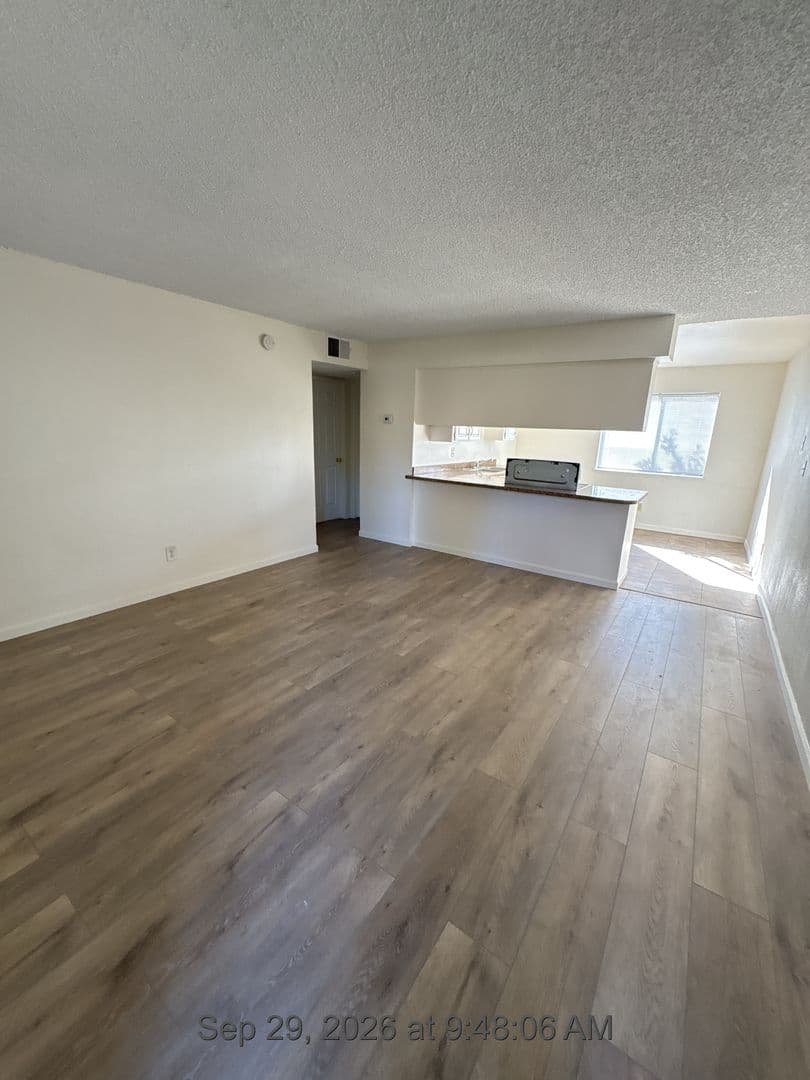 Exeter Apartment: 320 North E Street