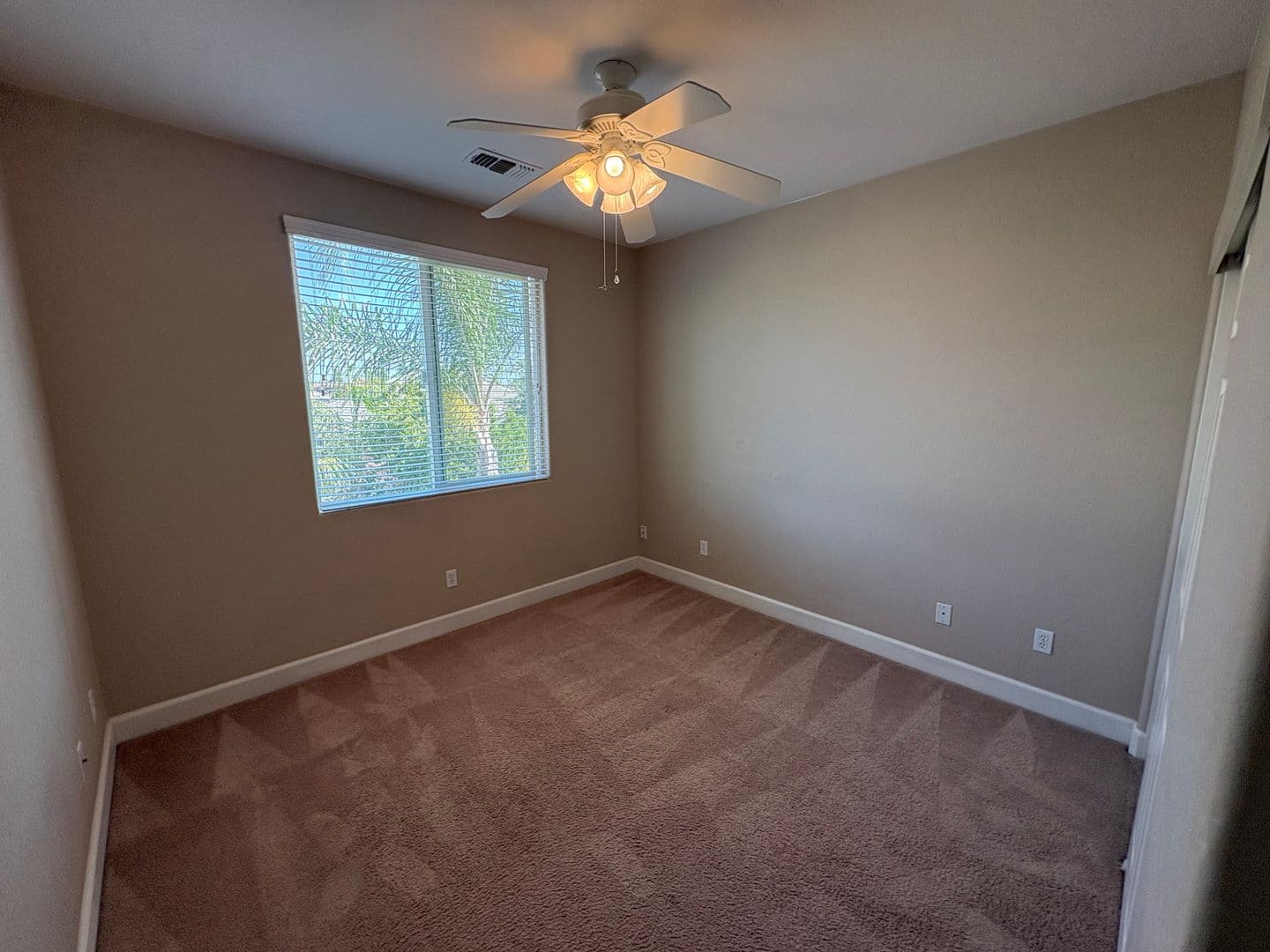 Visalia House: 3116 W Buena Vista
