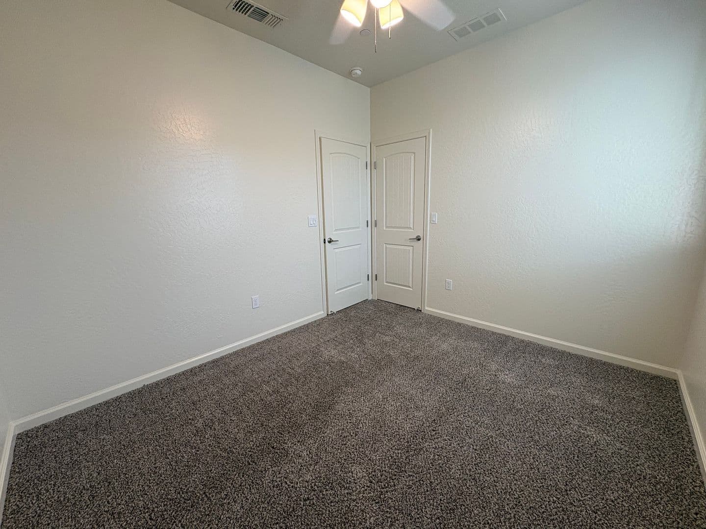 Visalia House: 1005 West Sedona Ave