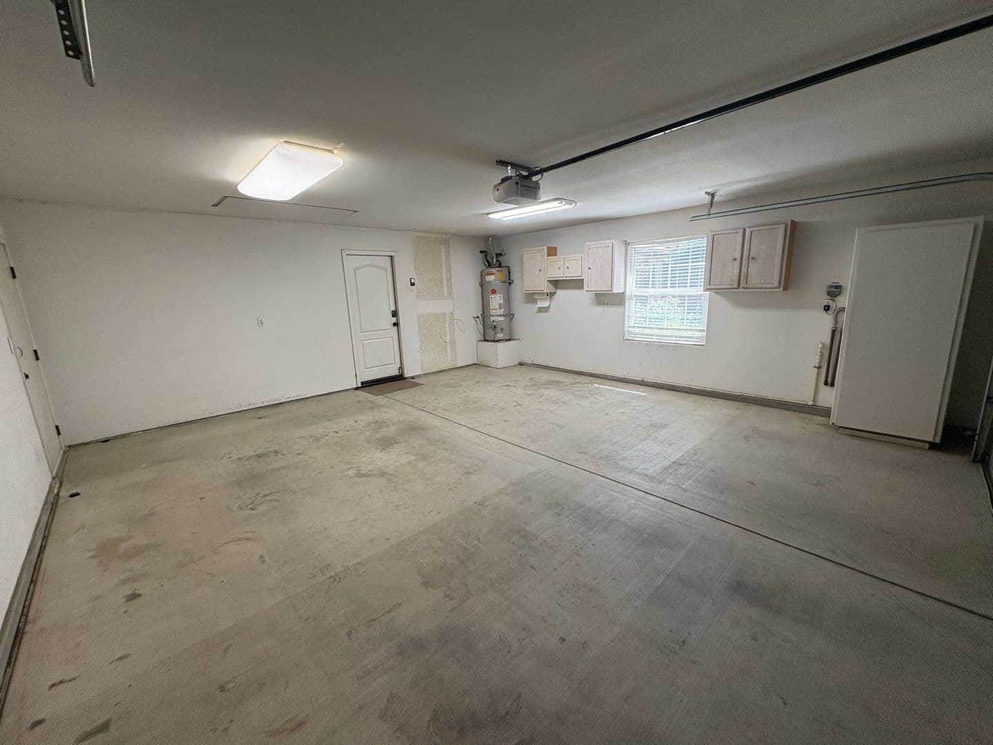 Visalia House: 3524 S. Lincoln Ct