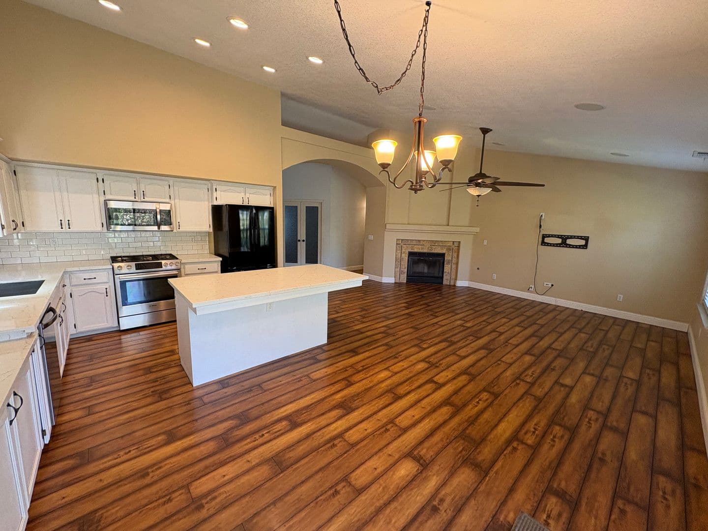 Visalia House: 3524 S. Lincoln Ct