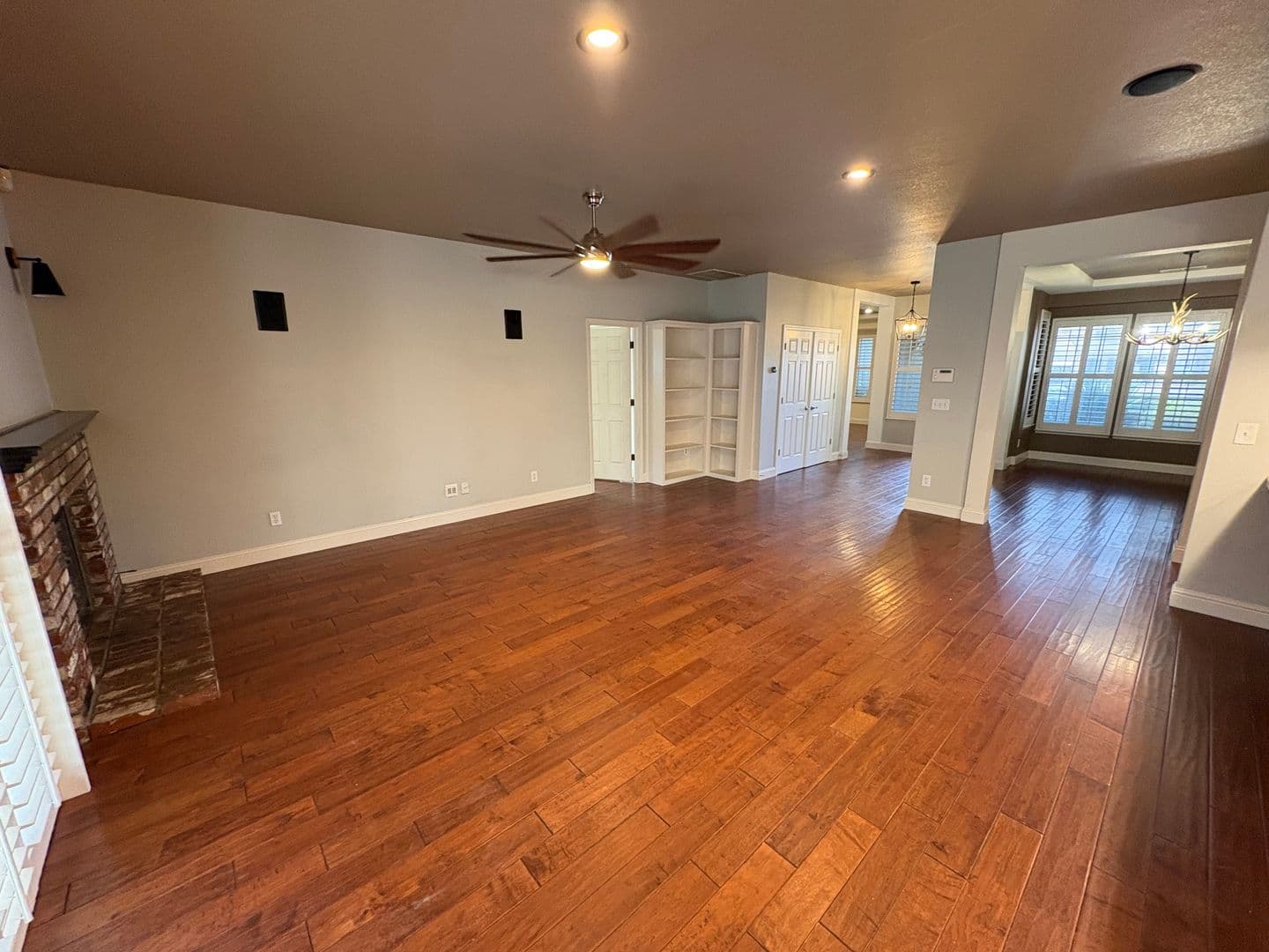 Hanford House: 540 West Birch Ct