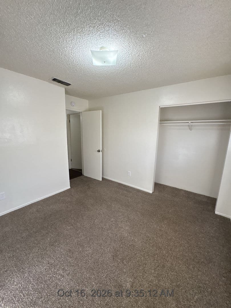 Visalia Apartment: 615 S Demaree St