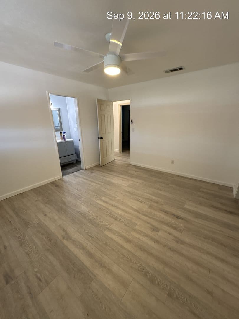 Hanford House: 1105 Freddie  Circle