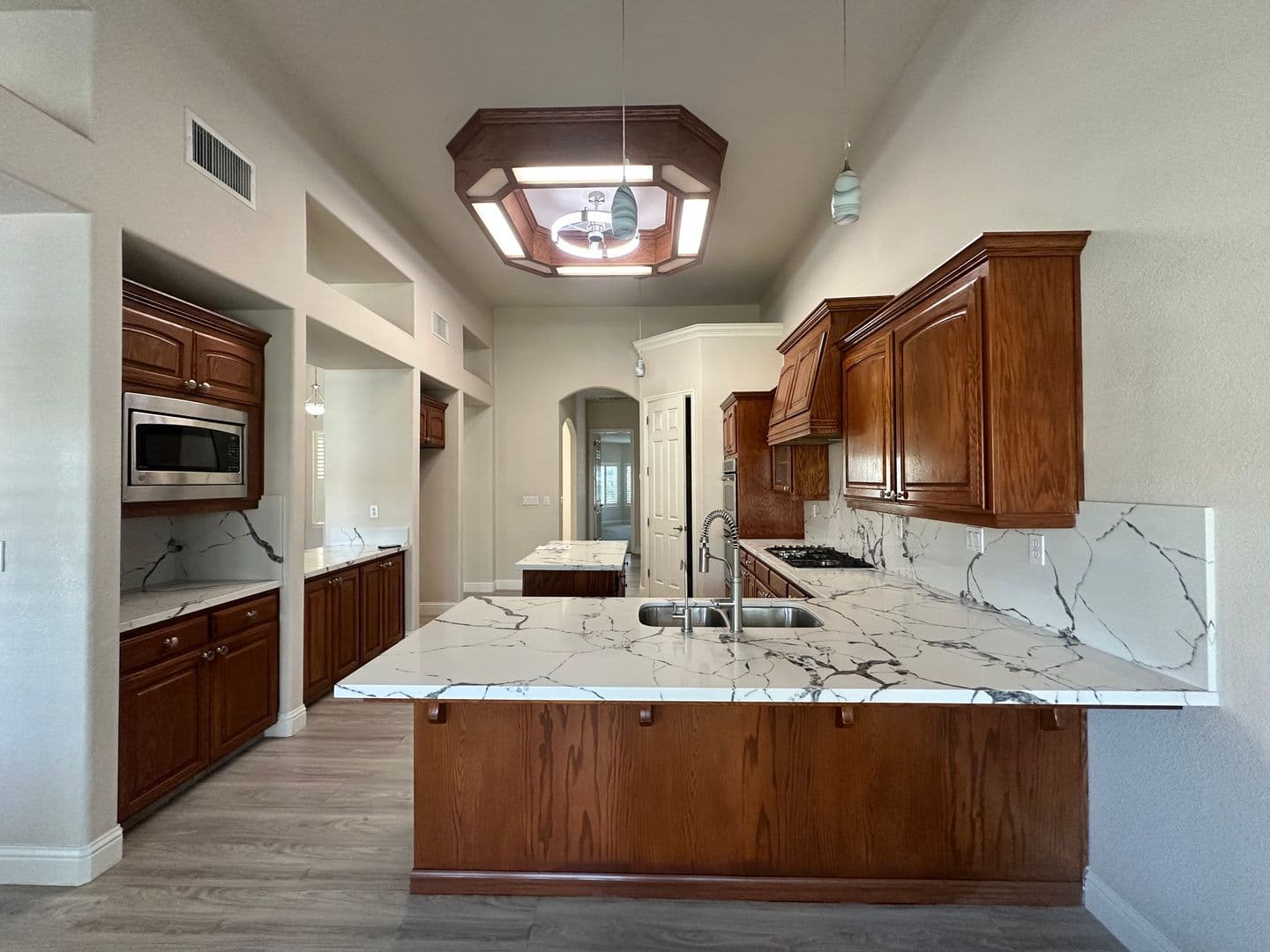 Visalia House: 239 North Preston St