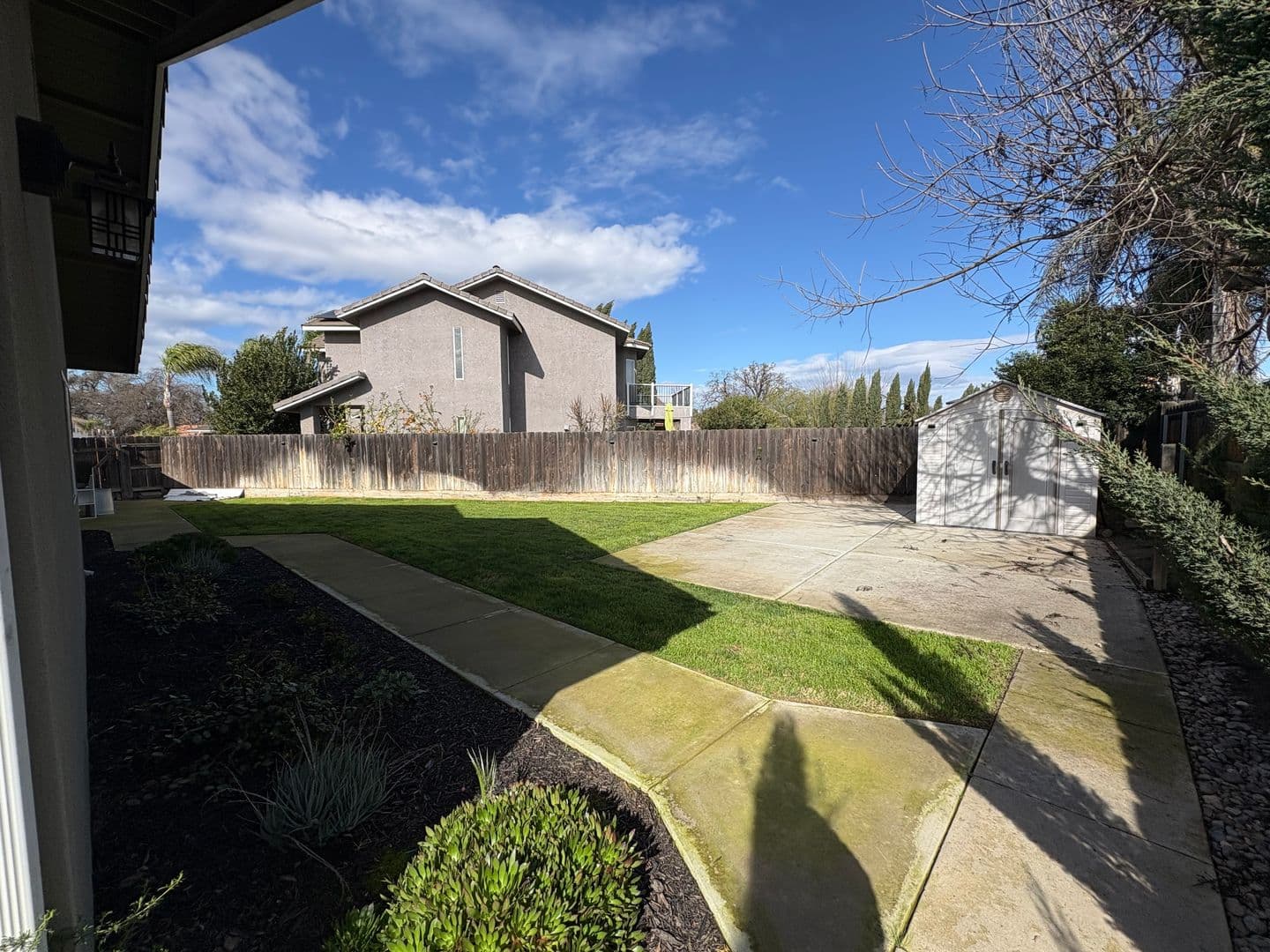 Hanford House: 540 West Birch Ct