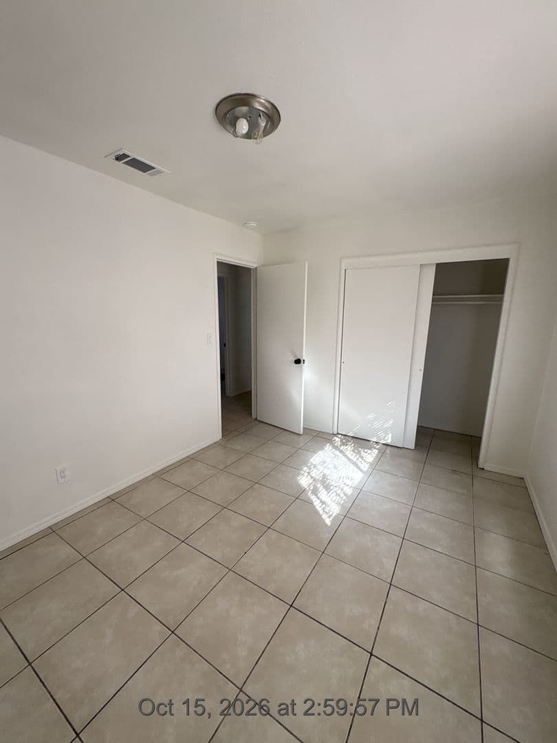 Dinuba House: 240 W Whittaker Way