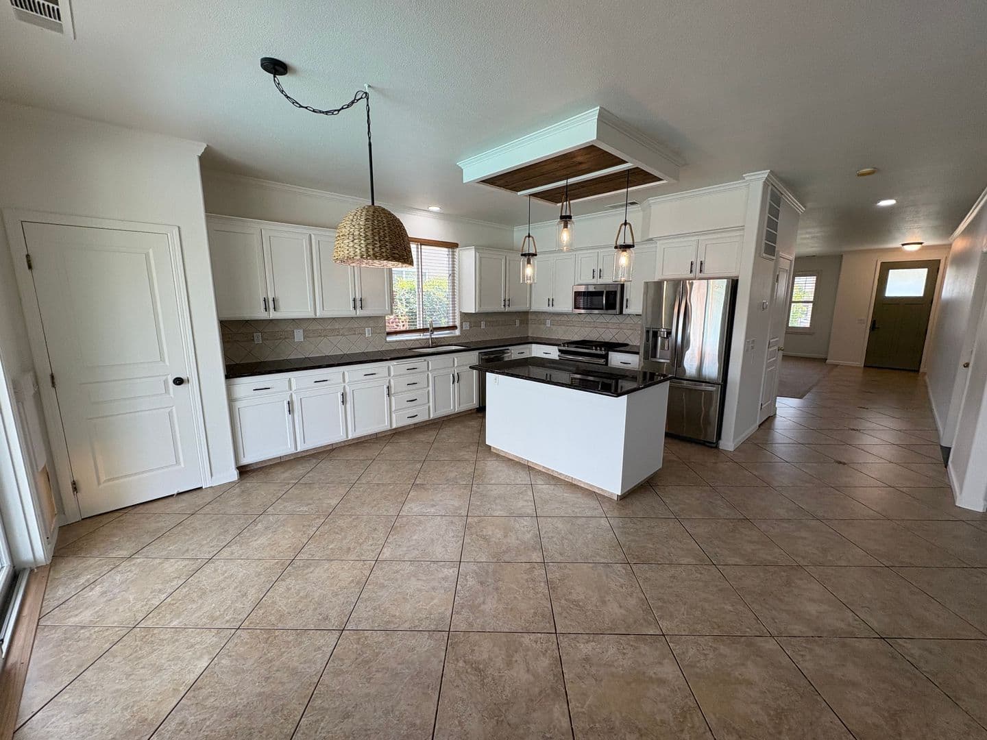 Visalia House: 5928 West Whitley Ave
