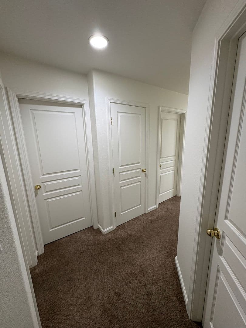 Visalia House: 5928 West Whitley Ave