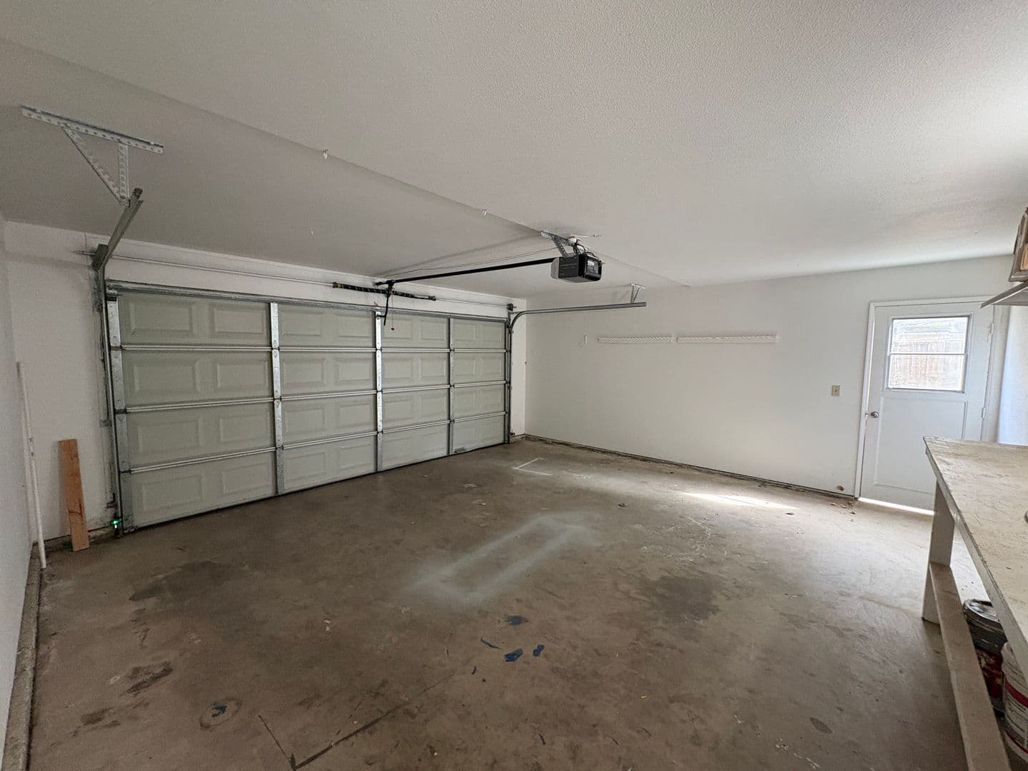 Visalia House: 1931 South Stevenson Ct