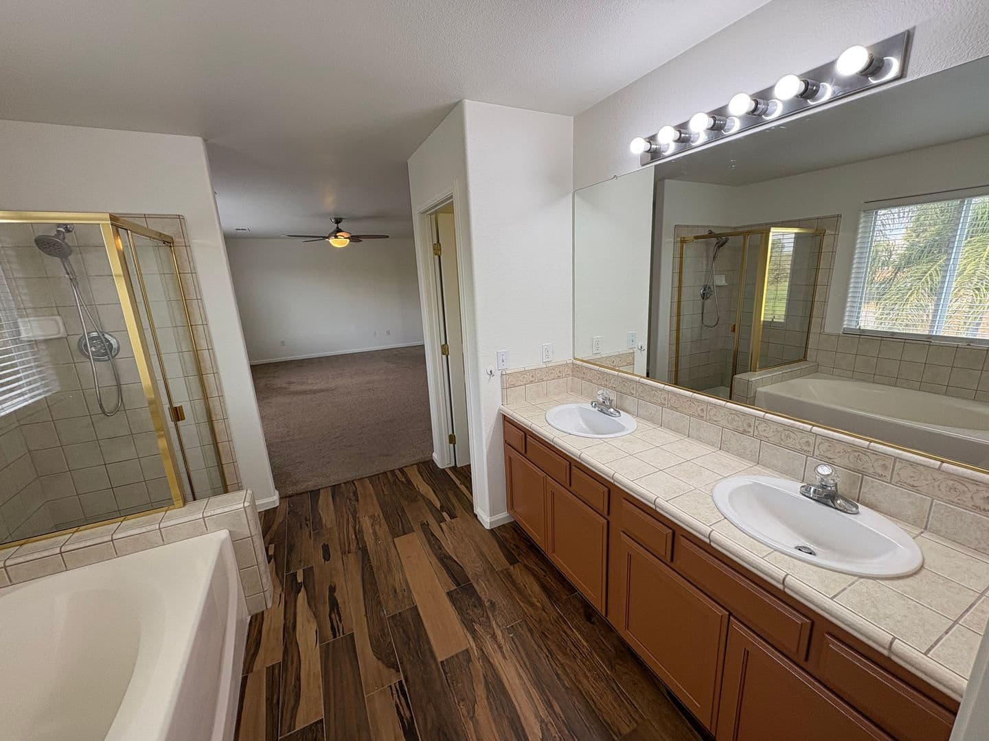 Visalia House: 5928 West Whitley Ave