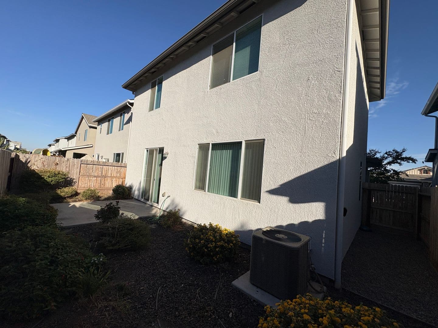 Visalia House: 1005 West Sedona Ave