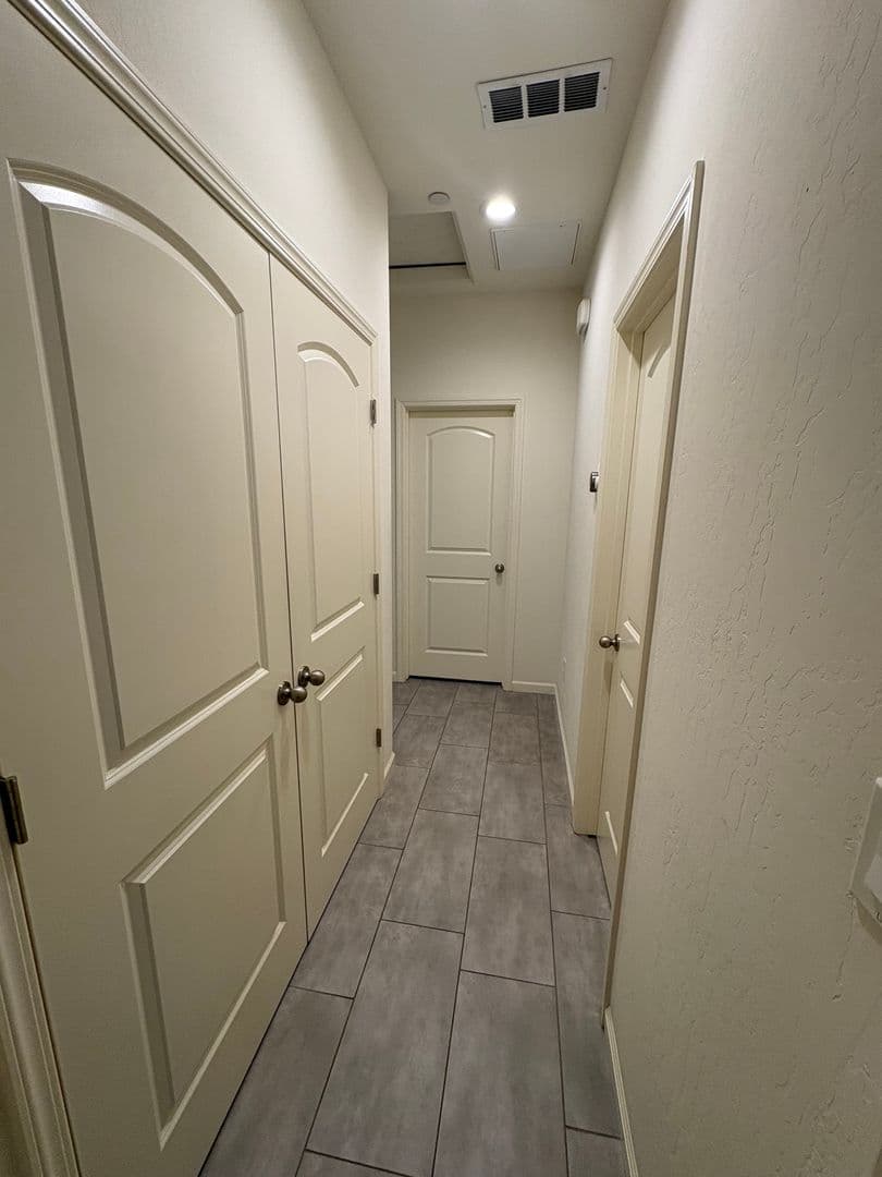 Tulare House: 3272 Manchester St