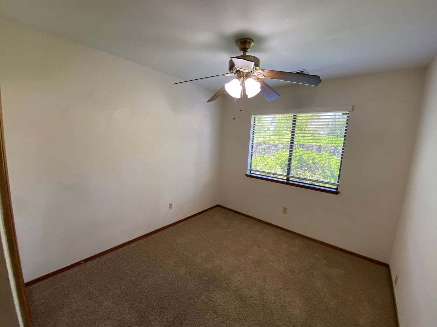 Visalia House: 1348 East Ferguson Court