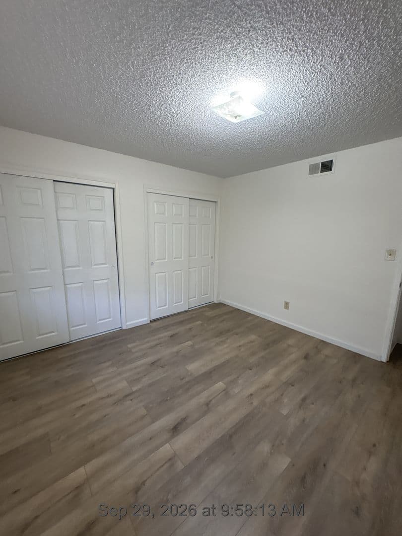 Exeter Apartment: 320 North E Street