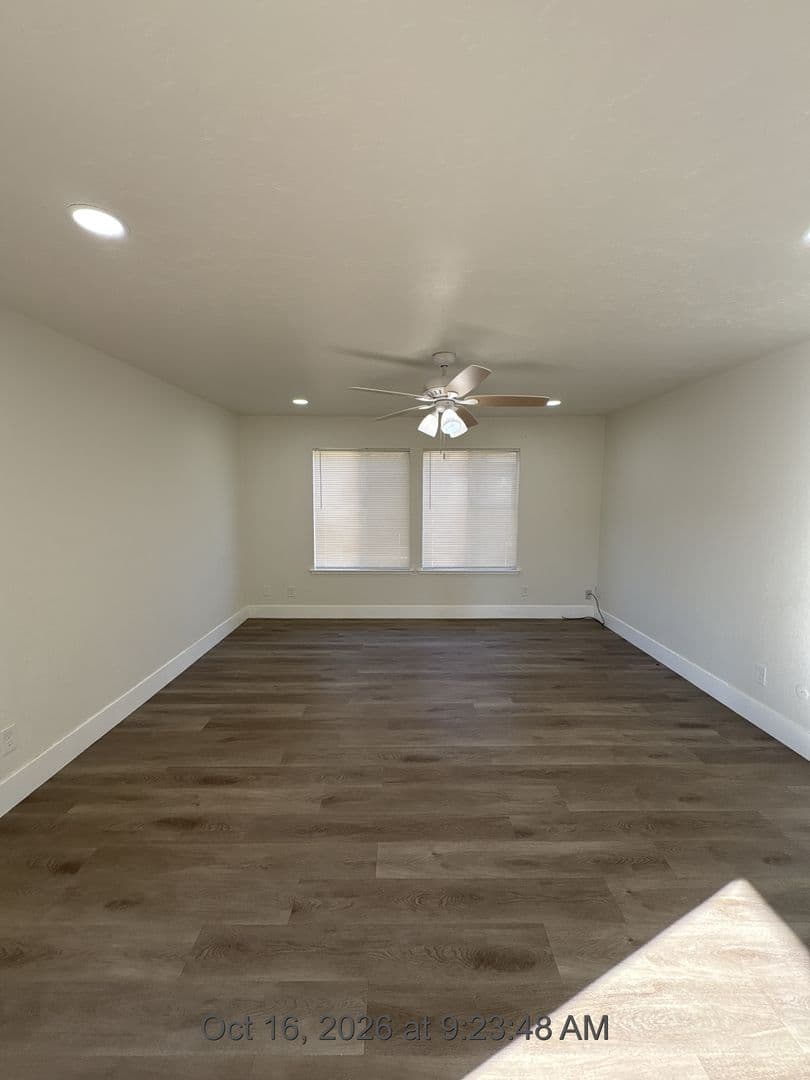 Visalia Apartment: 3515 W Campus Ave -1