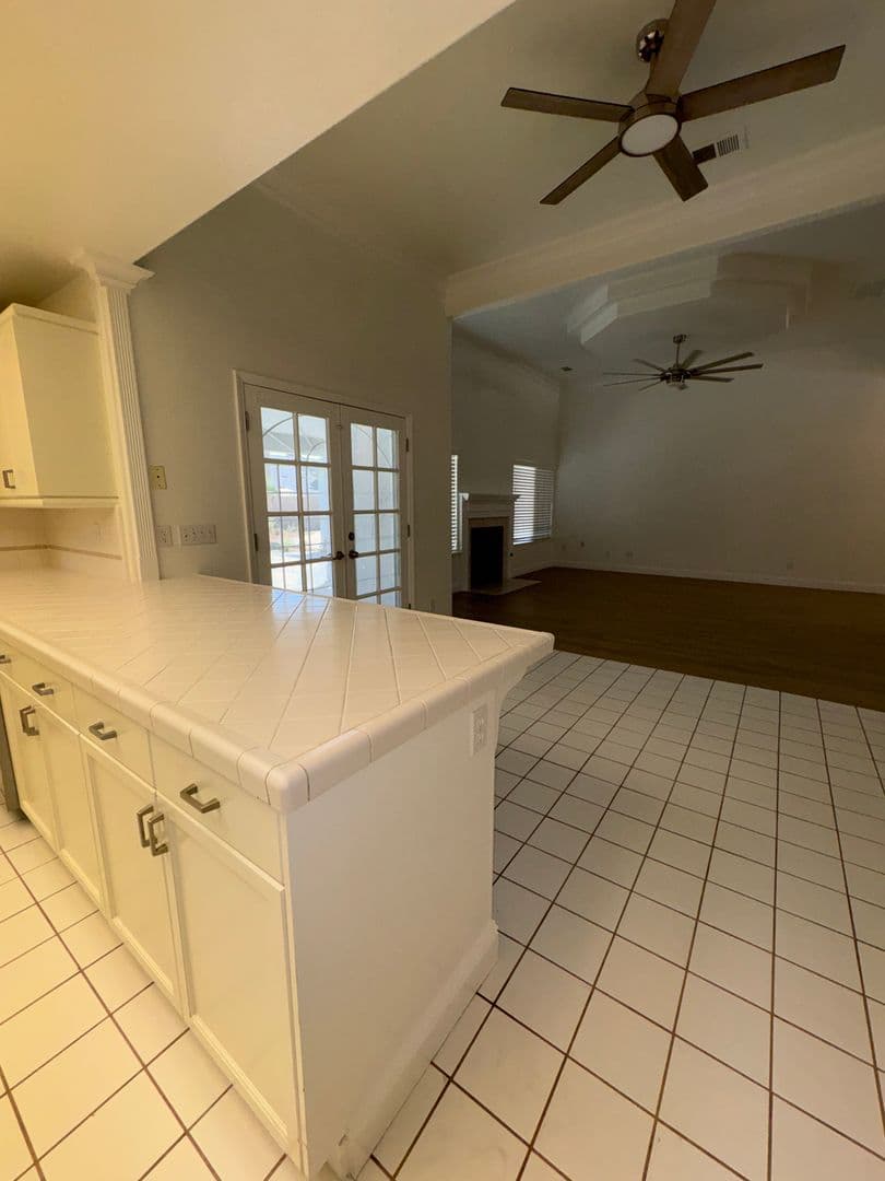 Clovis House: 3227 Jasmine Ave