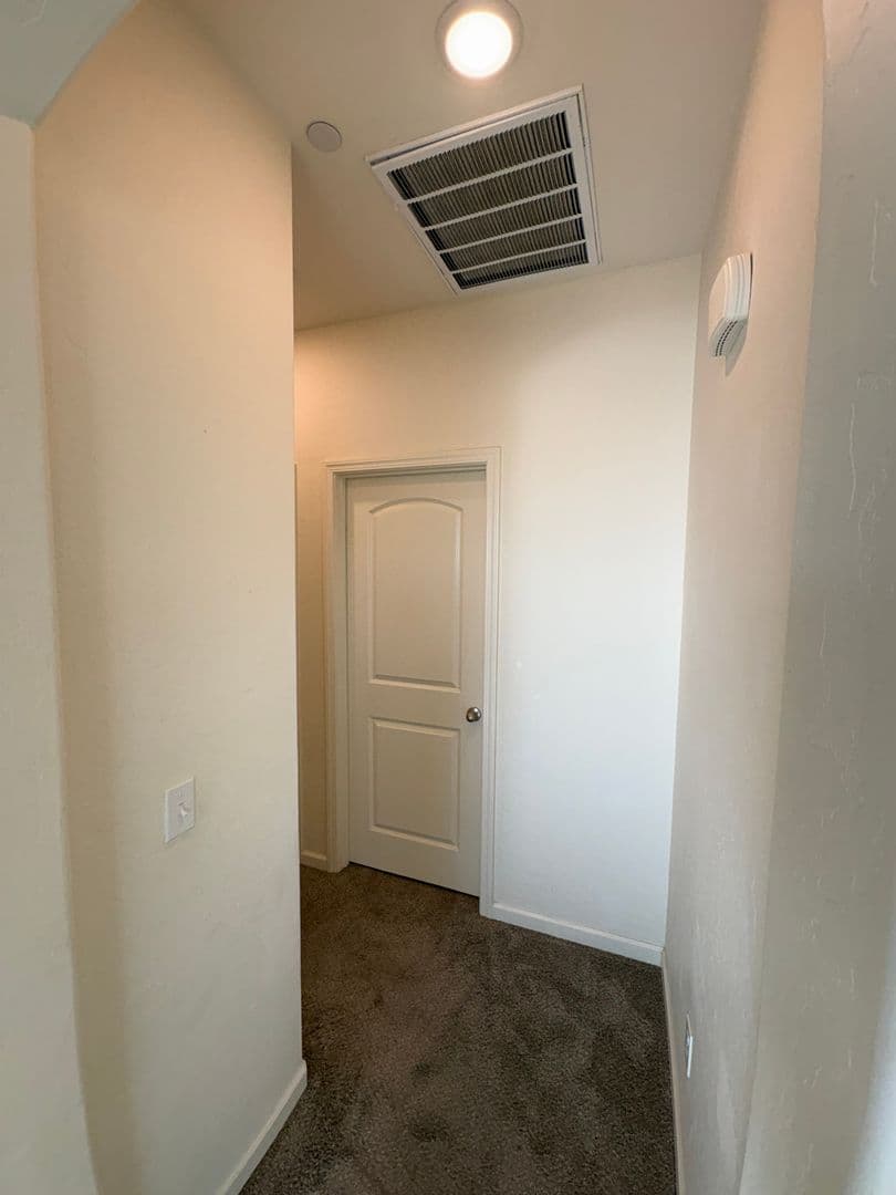 Visalia House: 3208 North Rova Ct