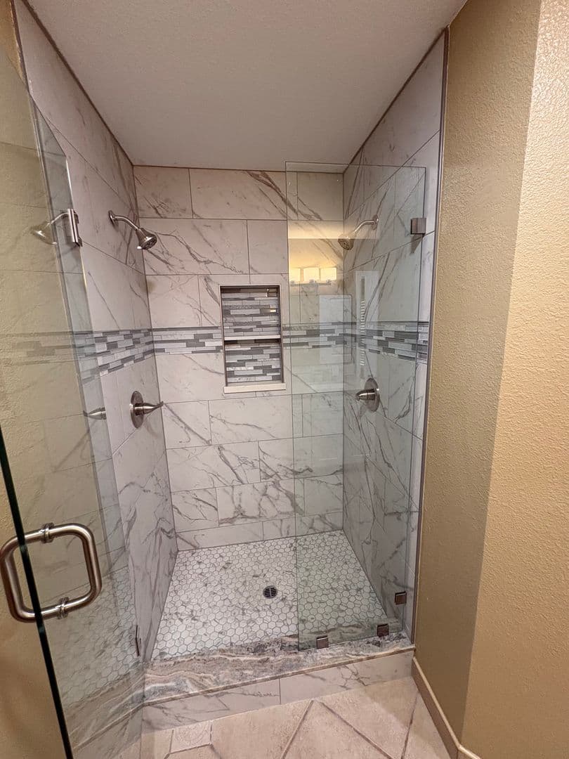 Visalia House: 2322 East Vassar Dr