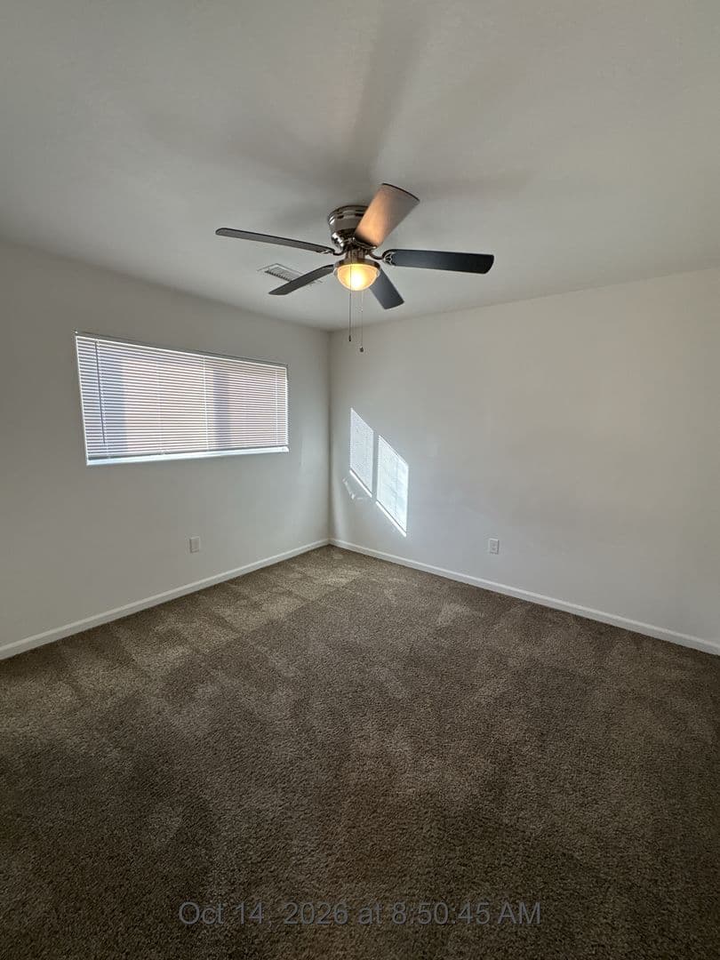 Hanford Apartment: 2002-2004 Parker Place