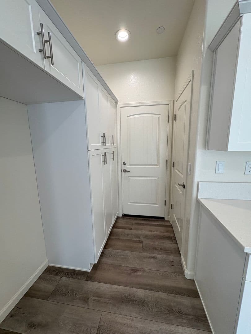 Visalia House: 1005 West Sedona Ave