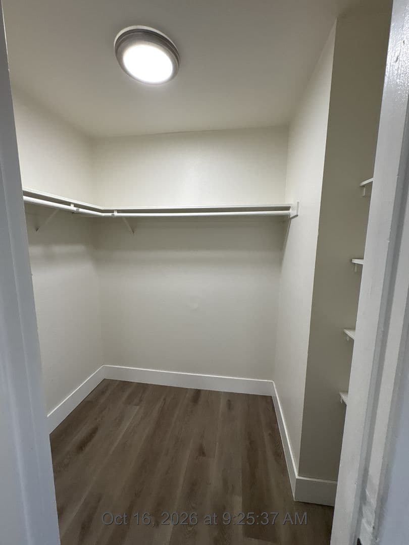 Visalia Apartment: 3515 W Campus Ave -1